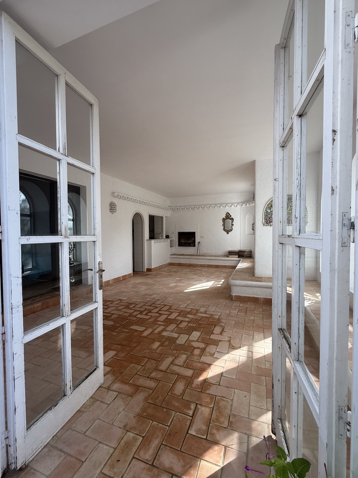 Resa Estates for sale te koop project Cala Tarida Ibiza pool terras.jpeg